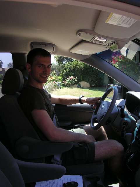 PICT0234 Kan du trafikkreglene? Vi kjører sakte med nødblinken på, og lærer etterhvert