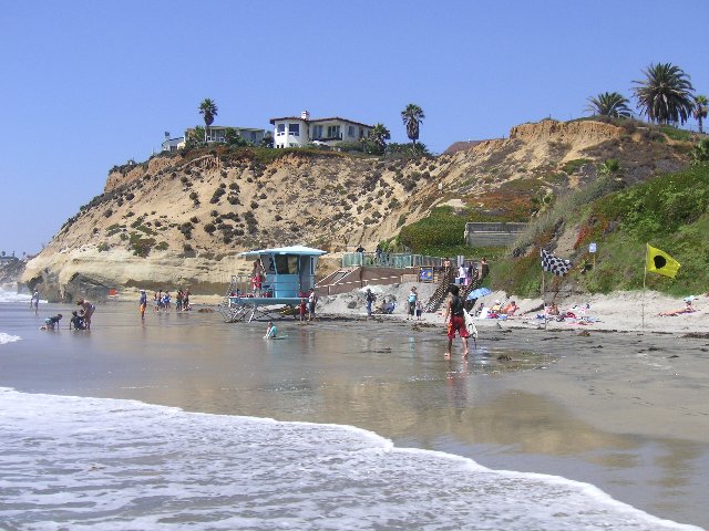 PICT0313 Leiligheten vår, sett fra stranden. Neida, bare tuller.