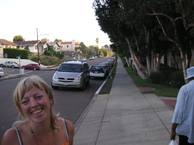 PICT0357 Eksempel på perfekt parkering!