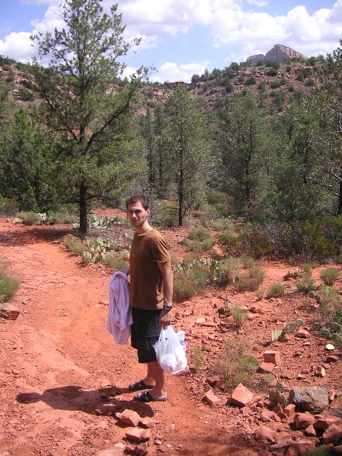 PICT0493 Denne fyren er ikke like fascinert av misfoster-kaktuser